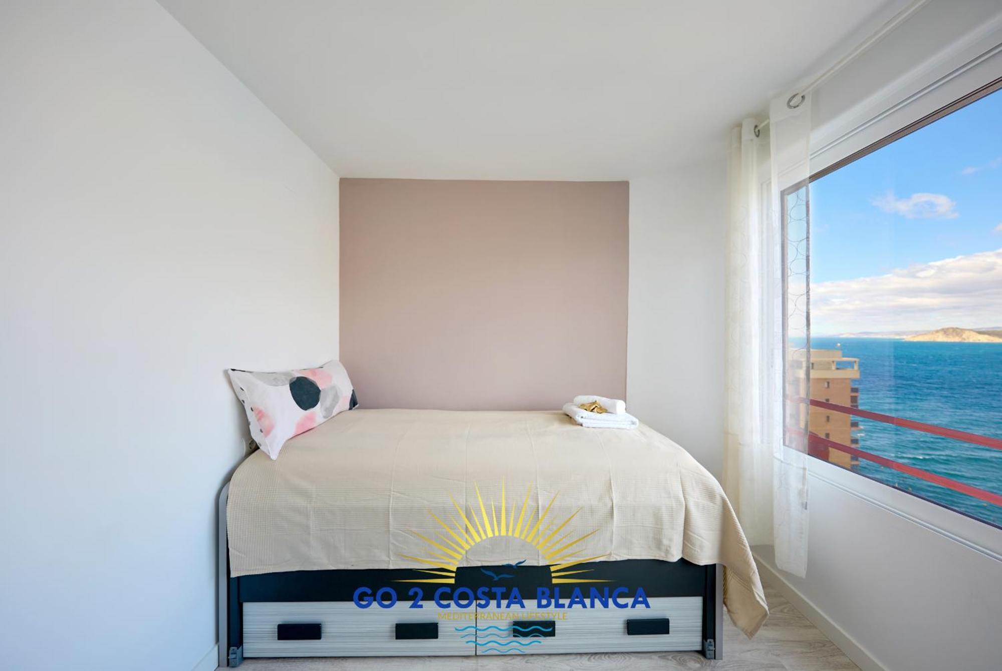 Doro Seaview Apartment Бенидорм Экстерьер фото